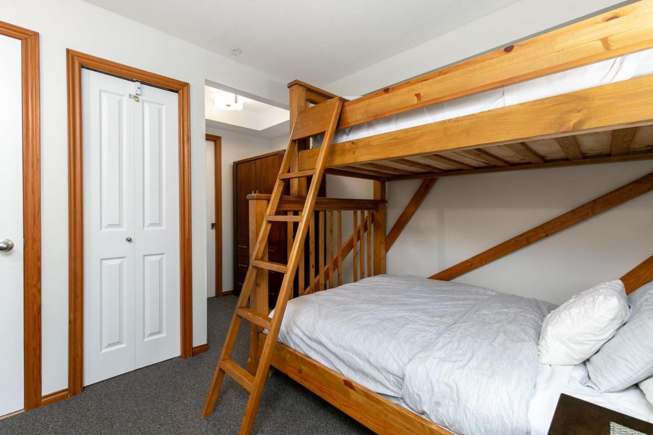 Glaciers Reach By Allseason Vacation Rentals Whistler Exteriör bild