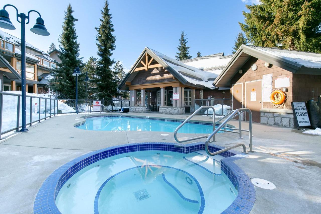 Glaciers Reach By Allseason Vacation Rentals Whistler Exteriör bild