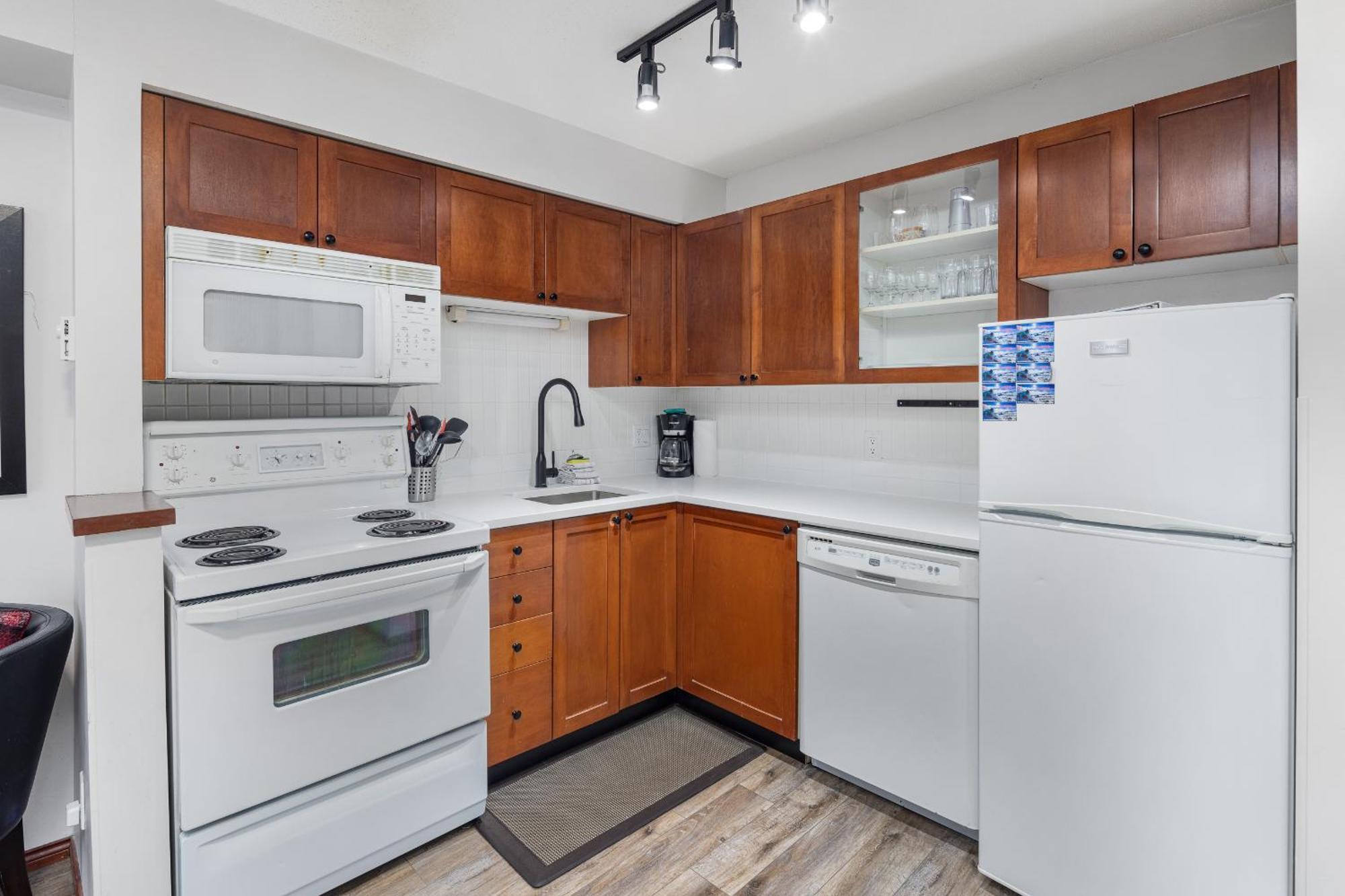 Glaciers Reach By Allseason Vacation Rentals Whistler Exteriör bild