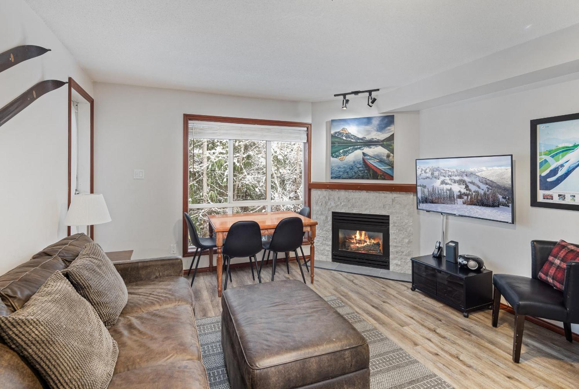 Glaciers Reach By Allseason Vacation Rentals Whistler Exteriör bild